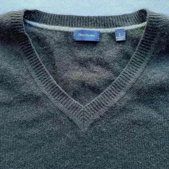 Thirty-Five Kent 100% Cashmere Sweater Mens Large Black V-Neck Pullover Soft - Picture 2 of 8
